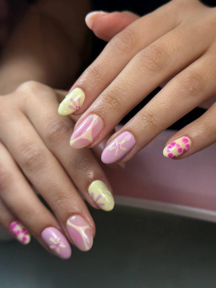 Nail art Klassy Salon 7